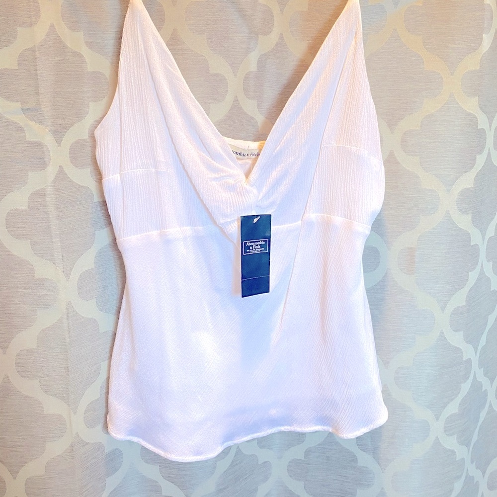 Abercrombie White Top🤍